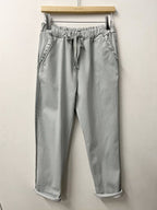 Lässige Hose mit Taschen