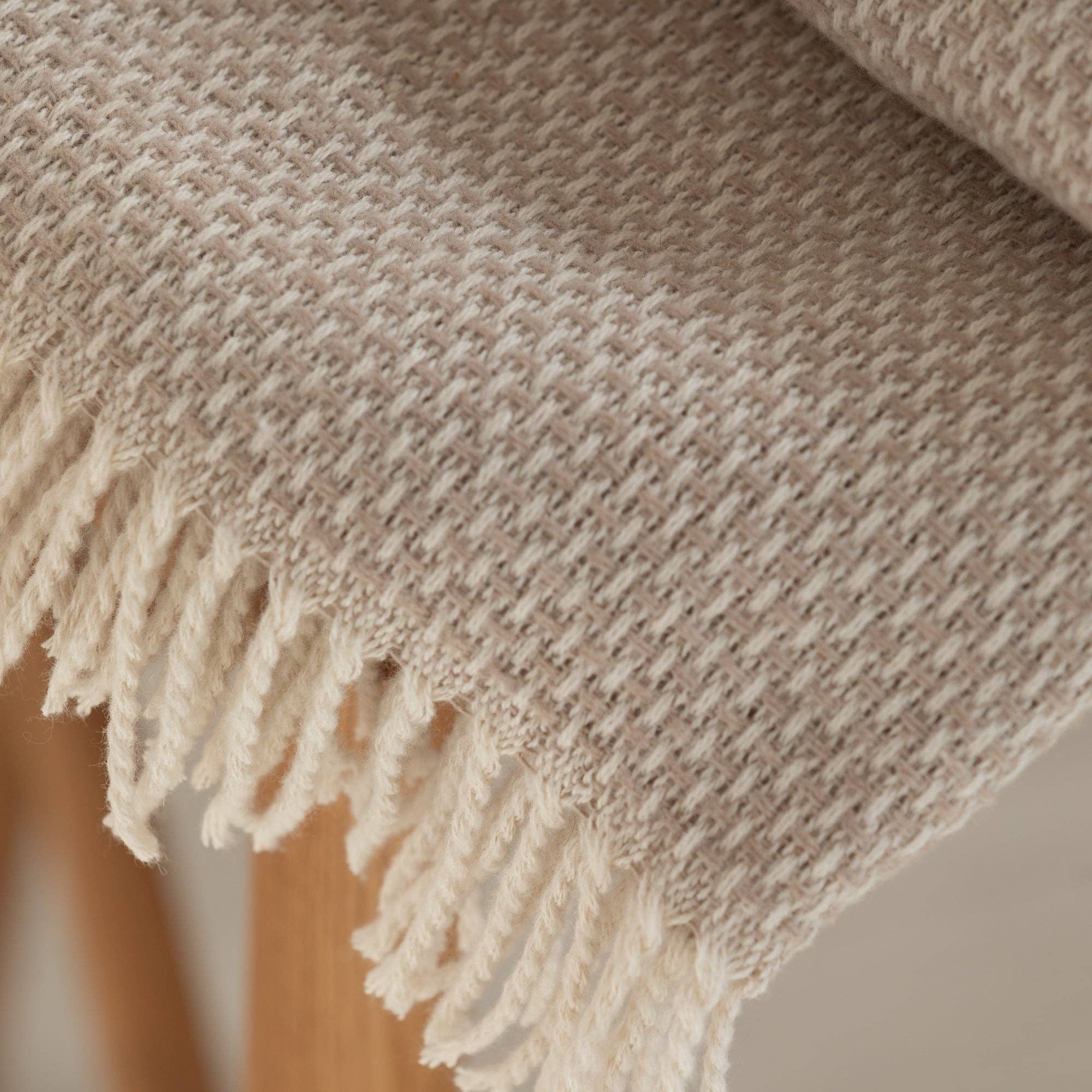 Happyfriday Haze Plaid in Beige mit Fransen