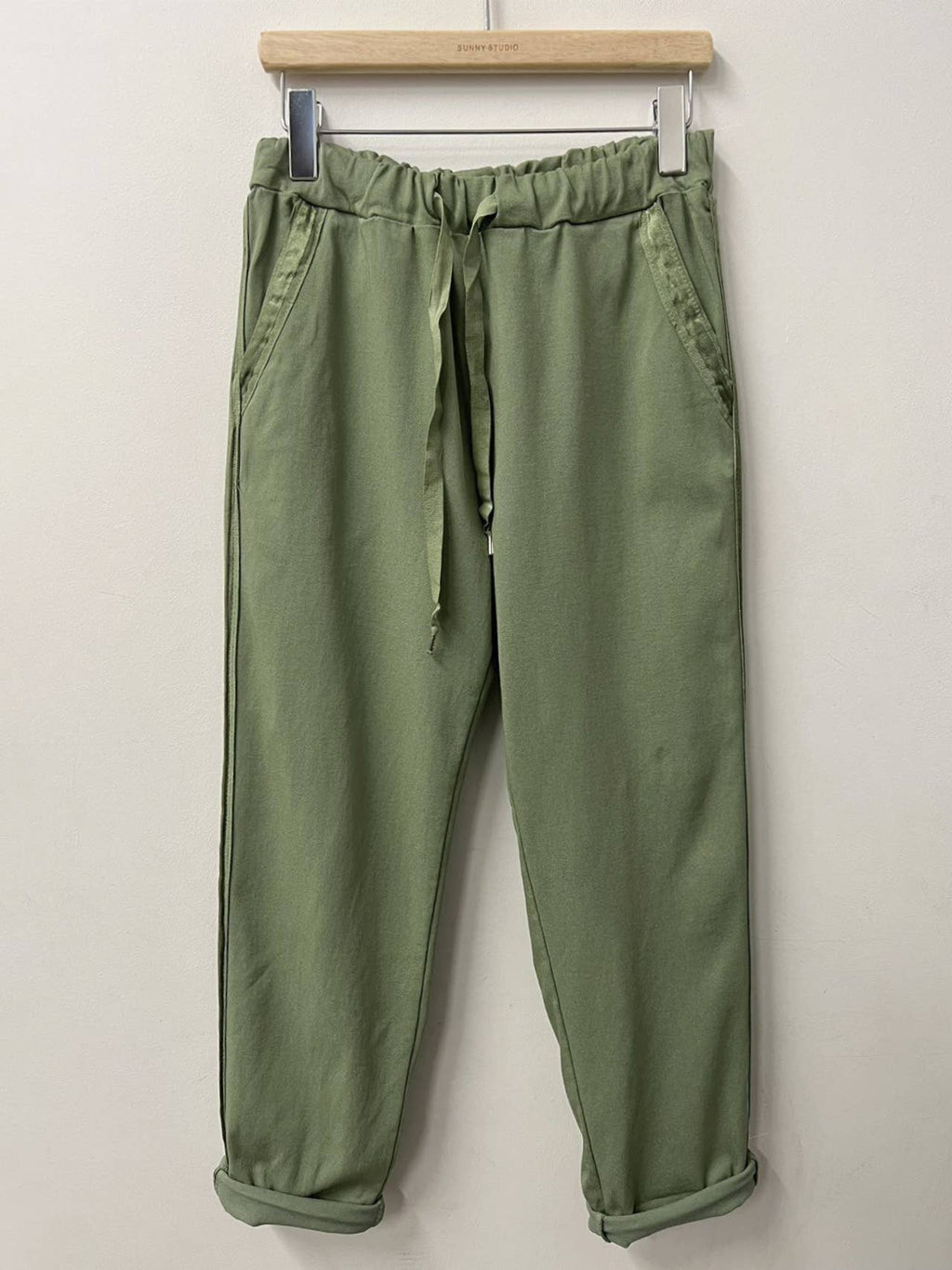 Lässige Hose mit Taschen
