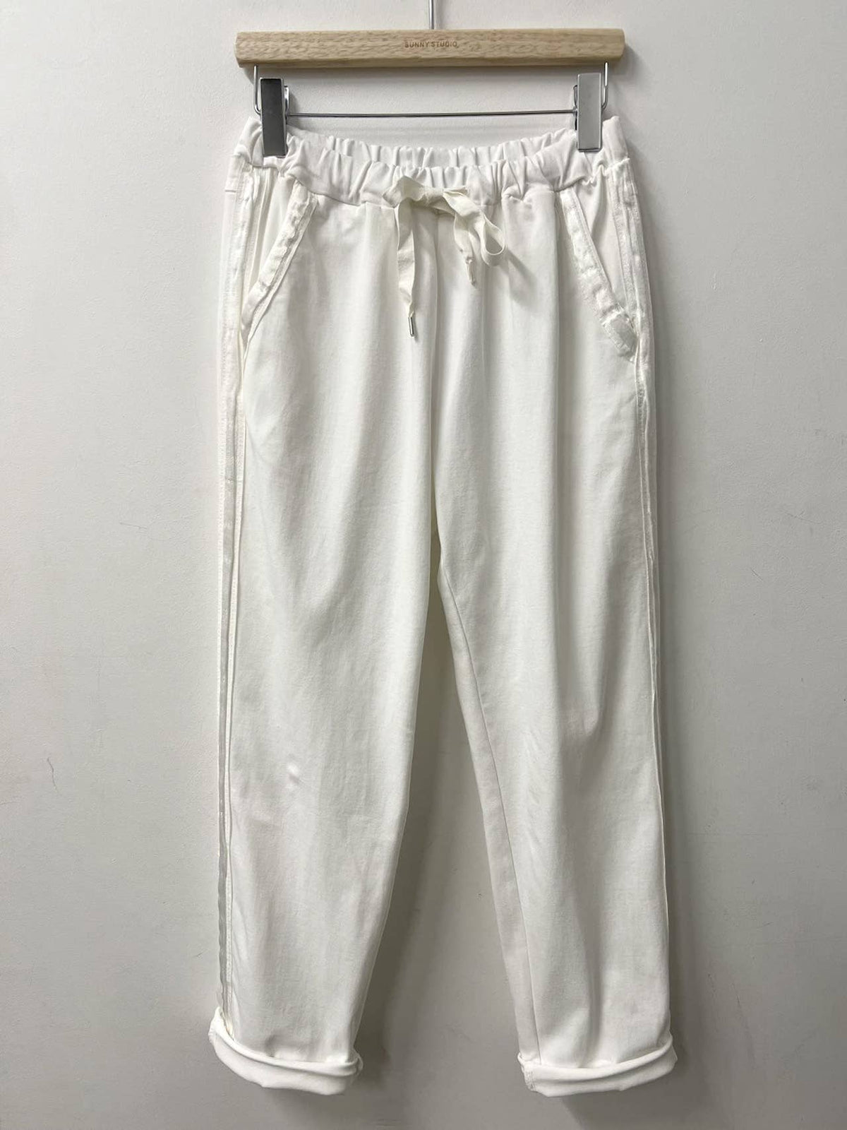 Lässige Hose mit Taschen