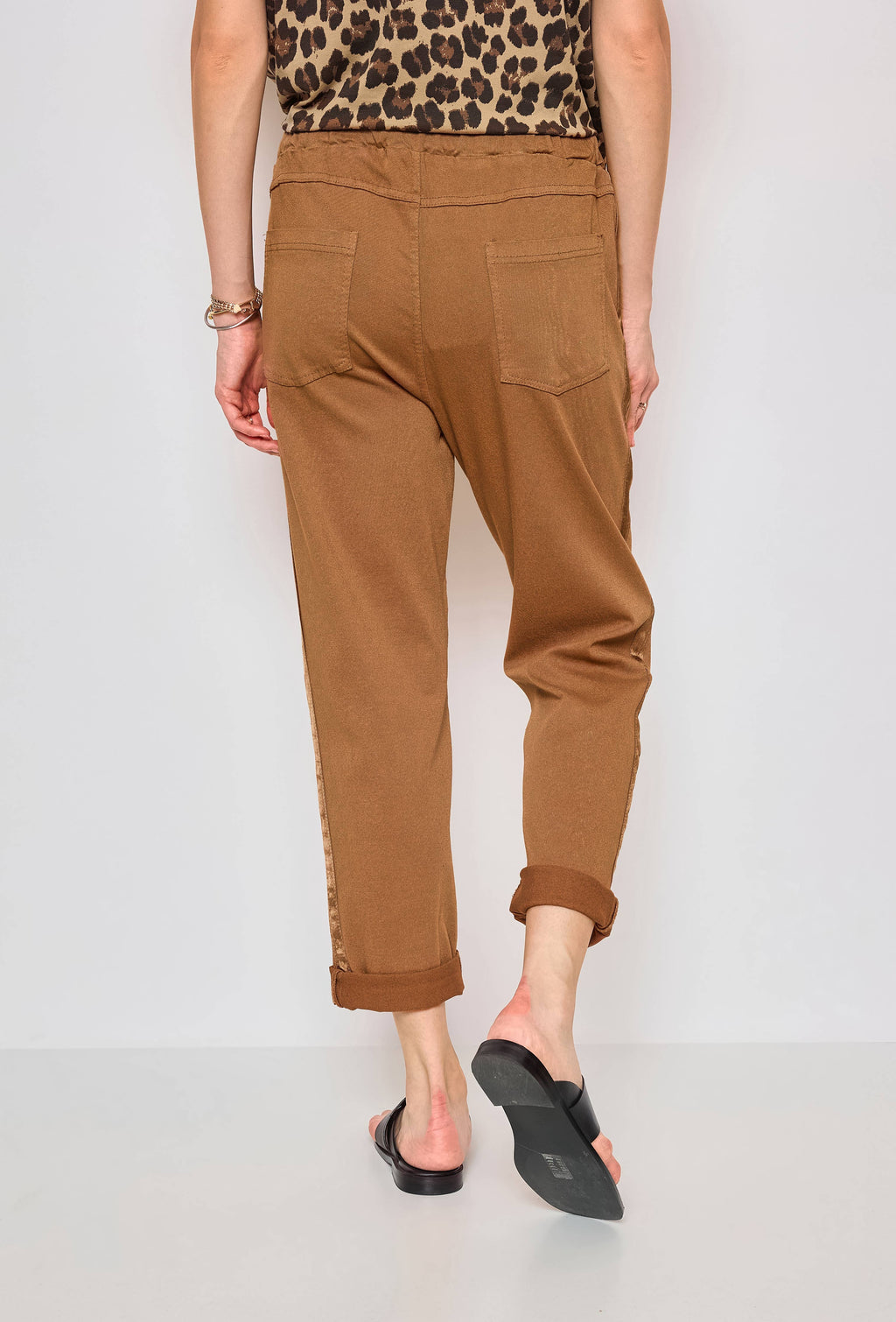 Lässige Hose mit Taschen