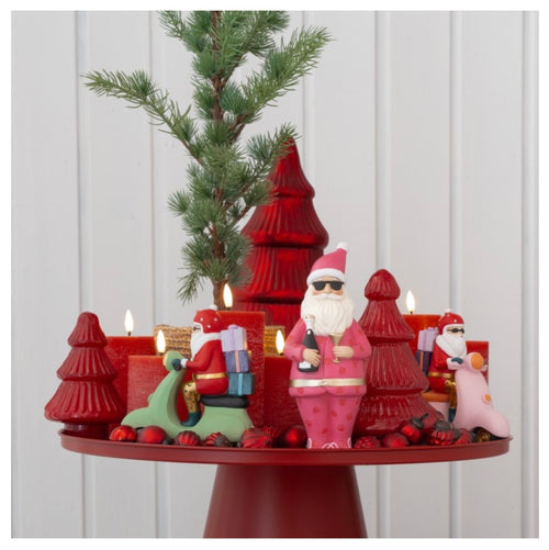 Dekorative rote Glastanne in kleiner Größe – festliches Highlight für elegante Winter- und Weihnachtstafeln.