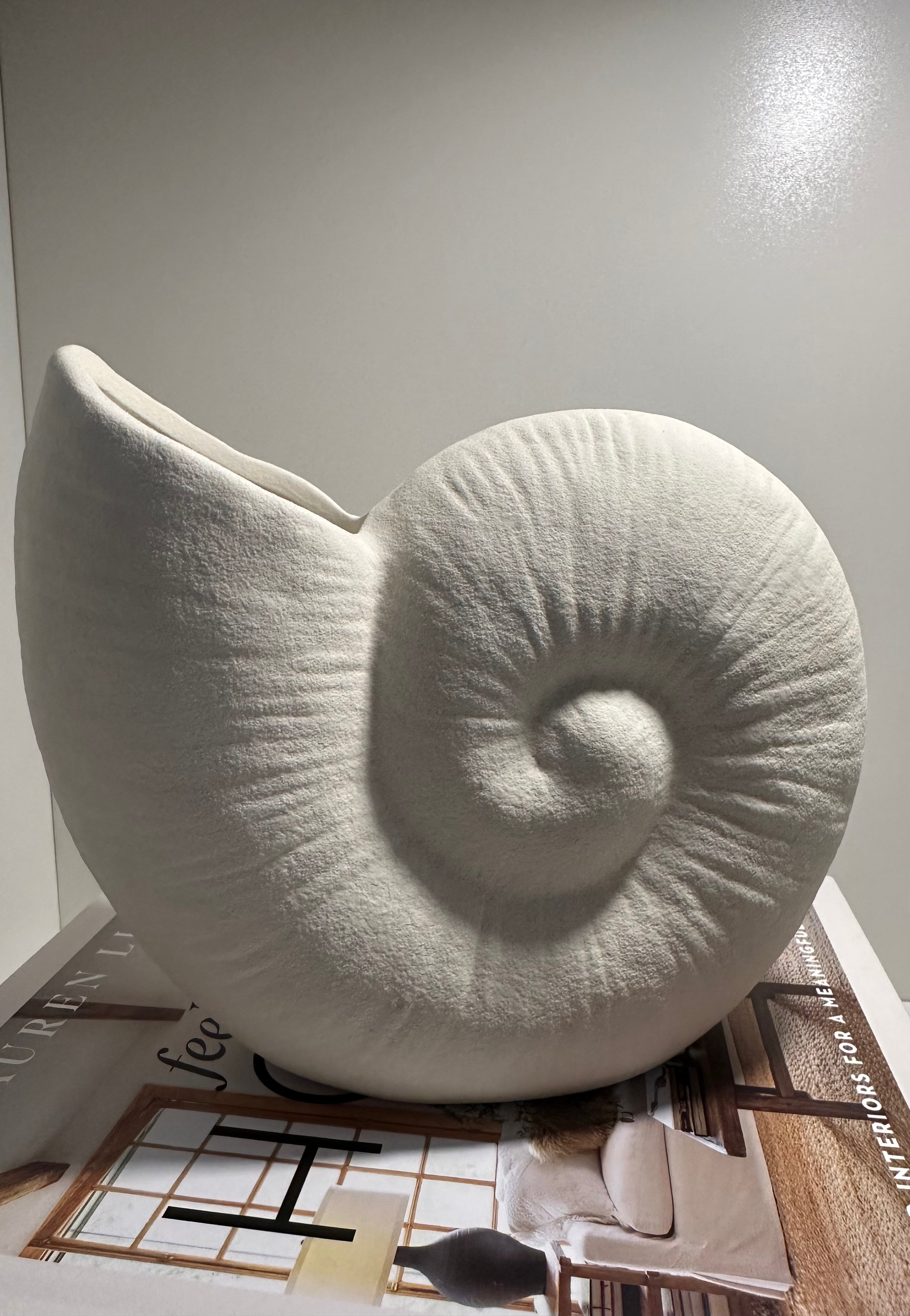 Keramische Muschel-Vase