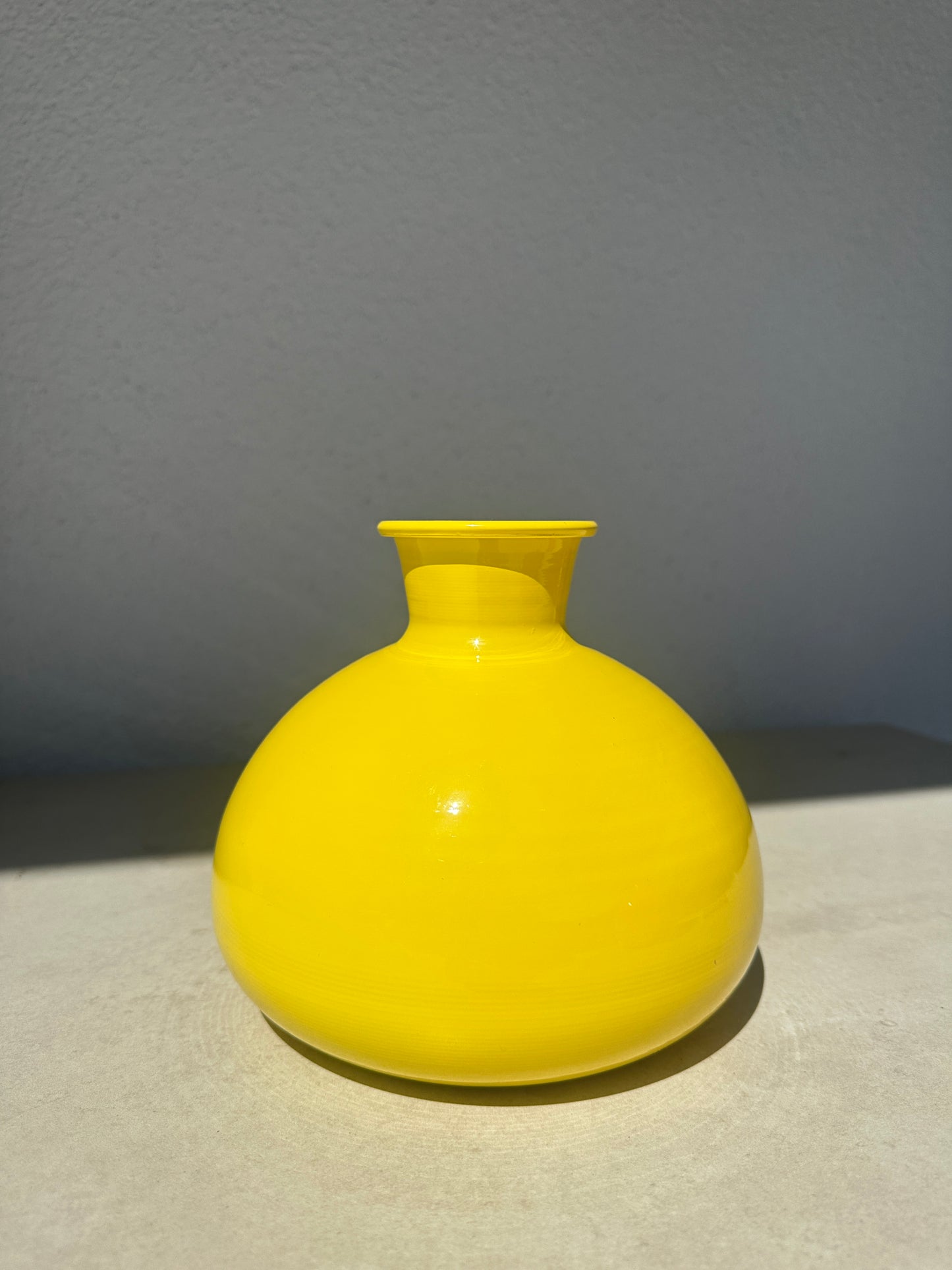 Vase 'Amarilla'