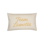 PAD Kissenbezug „Team Lametta“ mit festlichem Schriftzug in glitzerndem Gold– weihnachtliche Dekoidee mit Humor
