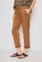 Lässige Hose mit Taschen
