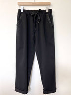 Lässige Hose mit Taschen