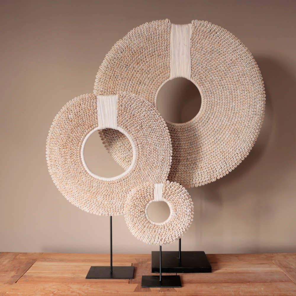 Muschelobjekt 'Surya' M